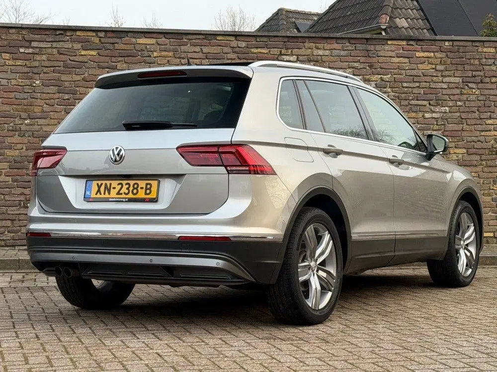 Volkswagen Tiguan 1.5 TSI DSG HIGHLINE Panodak Trekhaak Virt uit 2019, foto 10