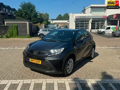 Toyota Aygo X 1.0 VVT-i MT Play Keyless uit 2025