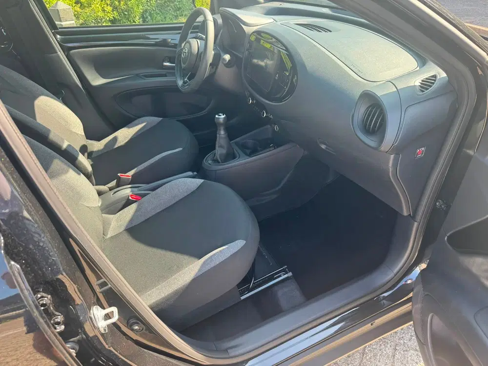 Toyota Aygo X 1.0 VVT-i MT Play Keyless uit 2025, foto 10