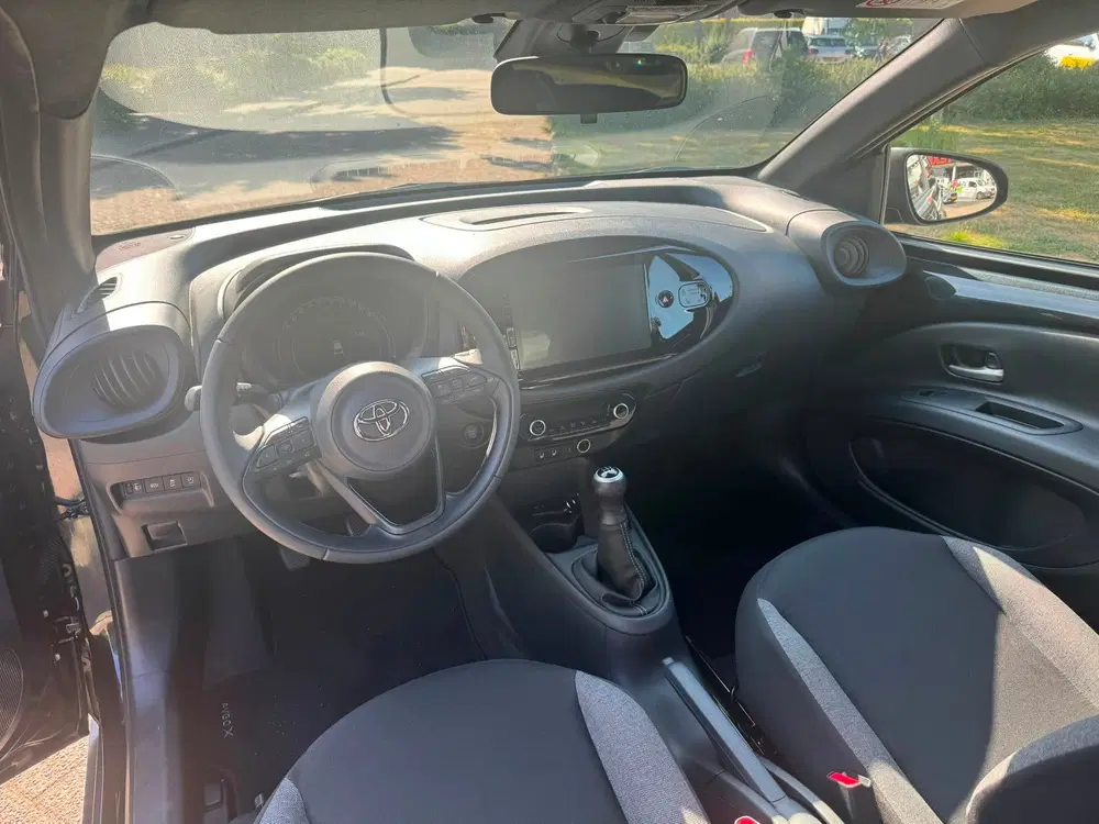 Toyota Aygo X 1.0 VVT-i MT Play Keyless uit 2025, foto 11