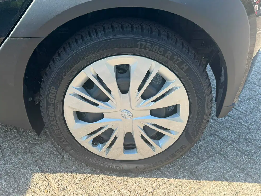 Toyota Aygo X 1.0 VVT-i MT Play Keyless uit 2025, foto 14