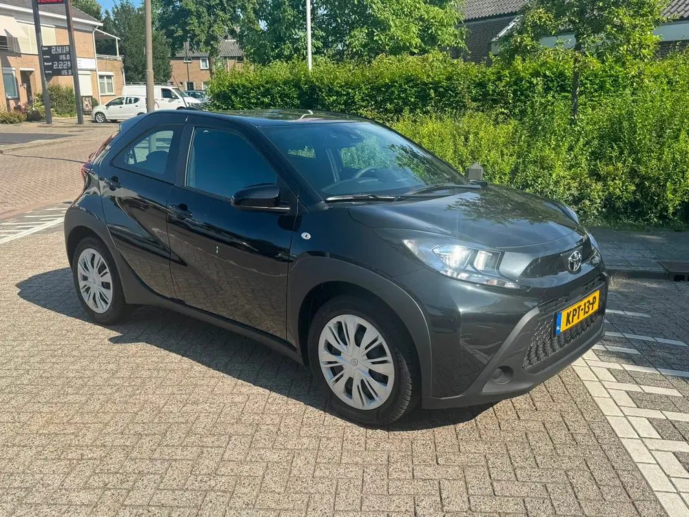 Toyota Aygo X 1.0 VVT-i MT Play Keyless uit 2025, foto 3