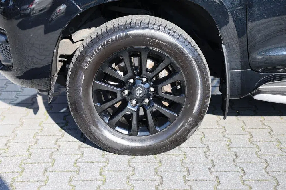 Toyota Land Cruiser 2.8 D-4D 5DRS BLACK EDITION A uit 2024, foto 3