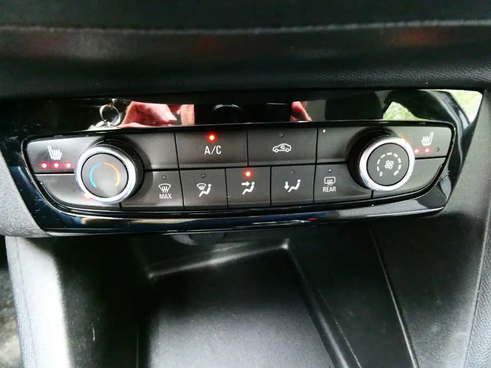 Opel Corsa 1.2 Elegance Automaat 102pk 5-deurs Airco uit 2021, foto 15