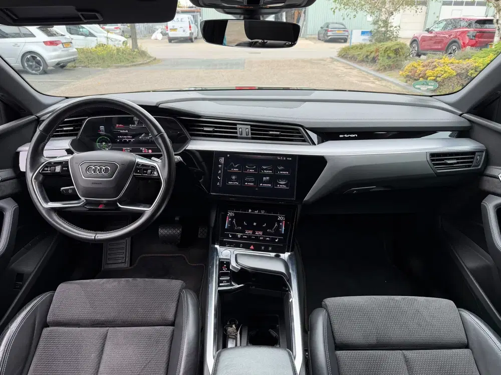 Audi e-tron E-tron 50 quattro Launch edition Black 71 uit 2019, foto 3