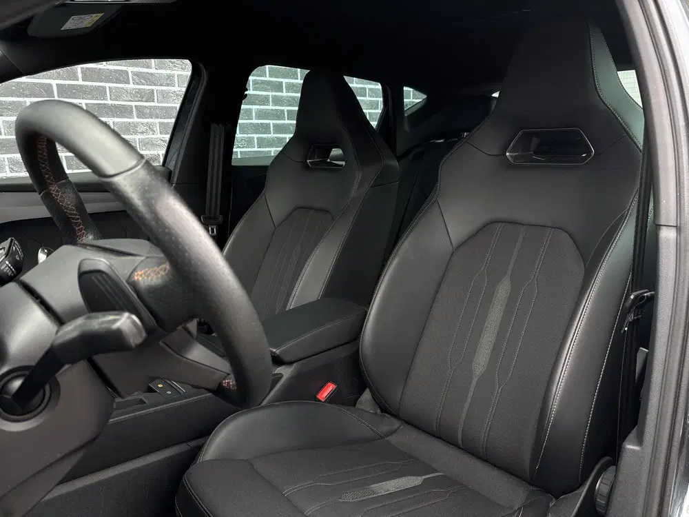 Cupra Leon 1.4 e-Hybrid Business uit 2023, foto 4
