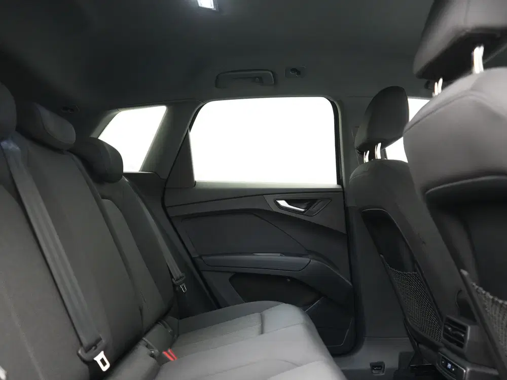 Audi Q4 e-tron 45 Quattro Advanced edition 77 kWh 265pk D uit 2023, foto 7