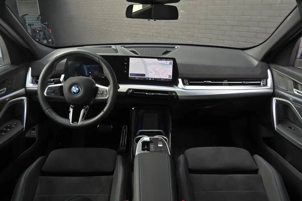 BMW iX2 eDrive20 M Sport uit 2025, foto 3
