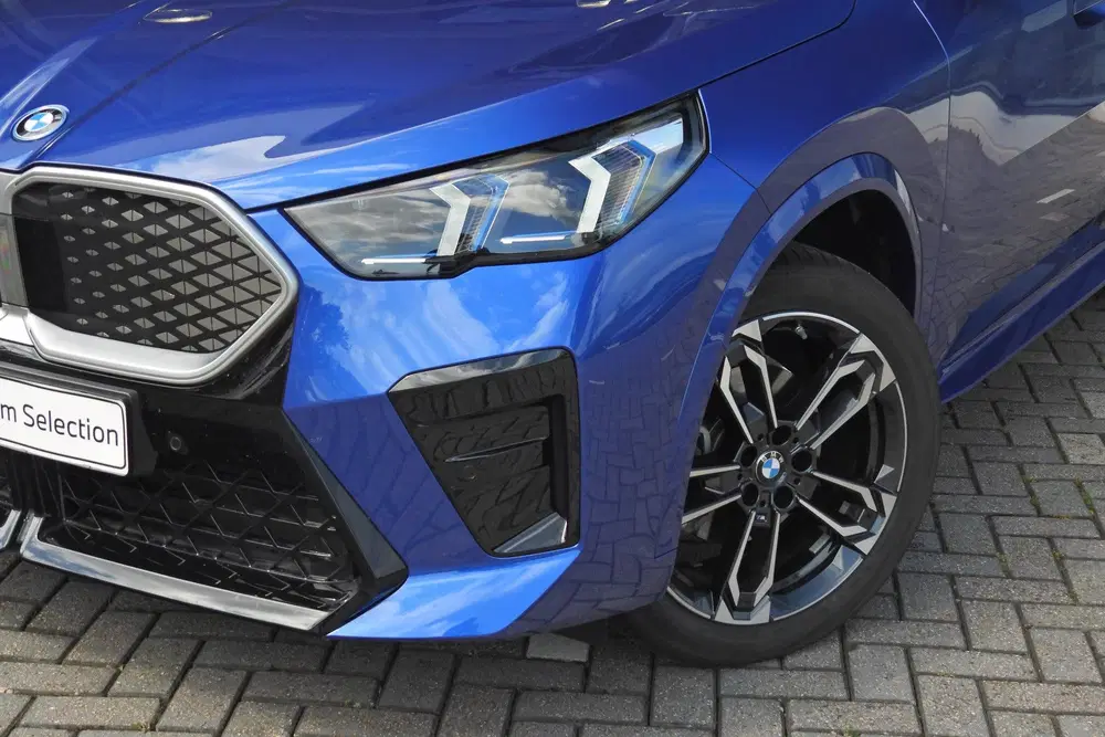 BMW iX2 eDrive20 M Sport uit 2025, foto 6