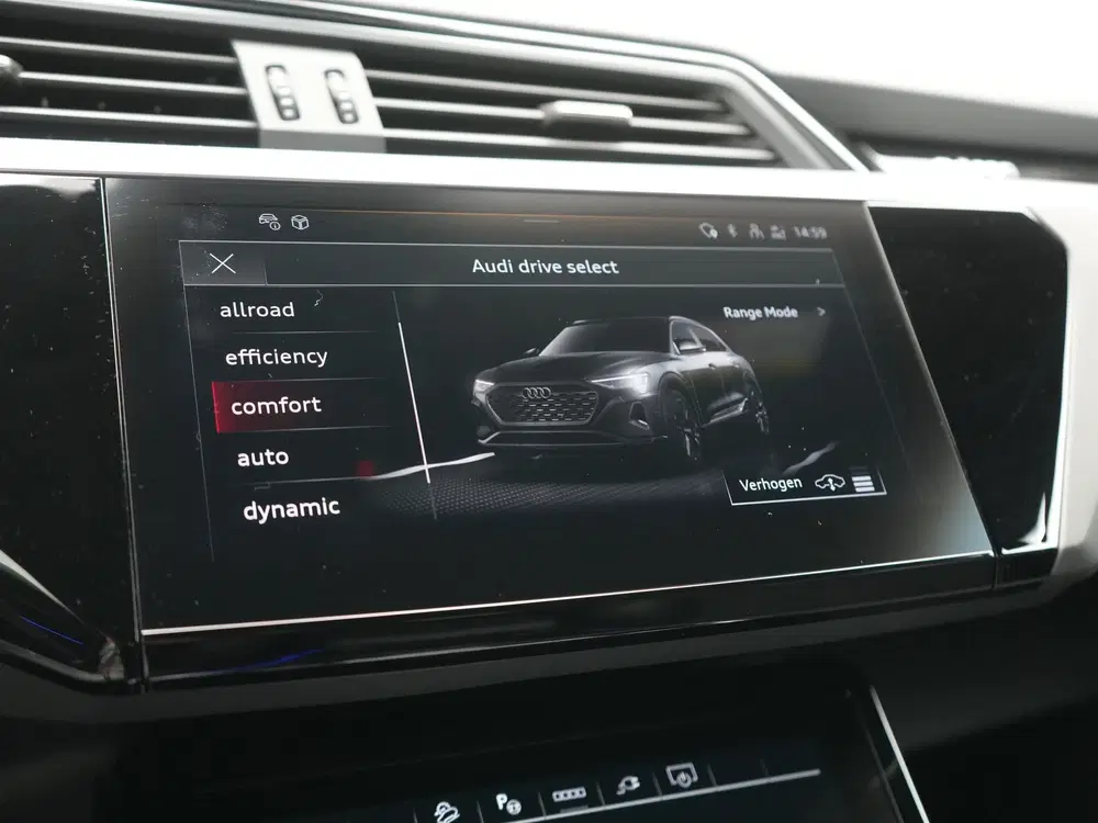 Audi Q8 e-tron 55 Quattro S Line 115 kWh 408pk Dealer O.H uit 2023, foto 15