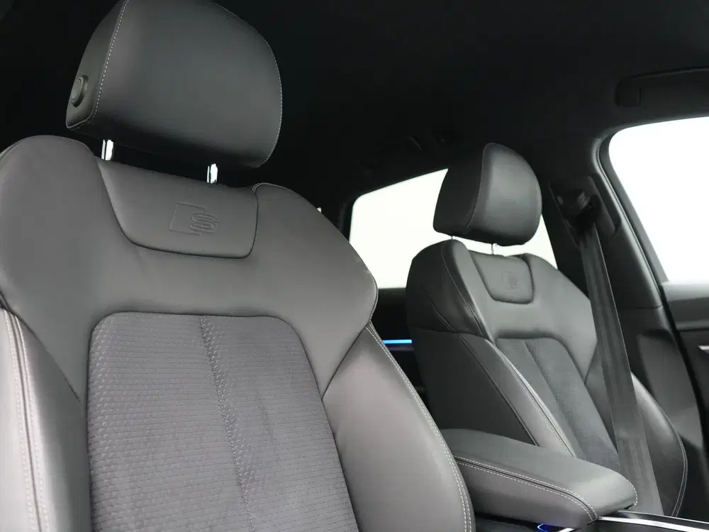 Audi Q8 e-tron 55 Quattro S Line 115 kWh 408pk Dealer O.H uit 2023, foto 5