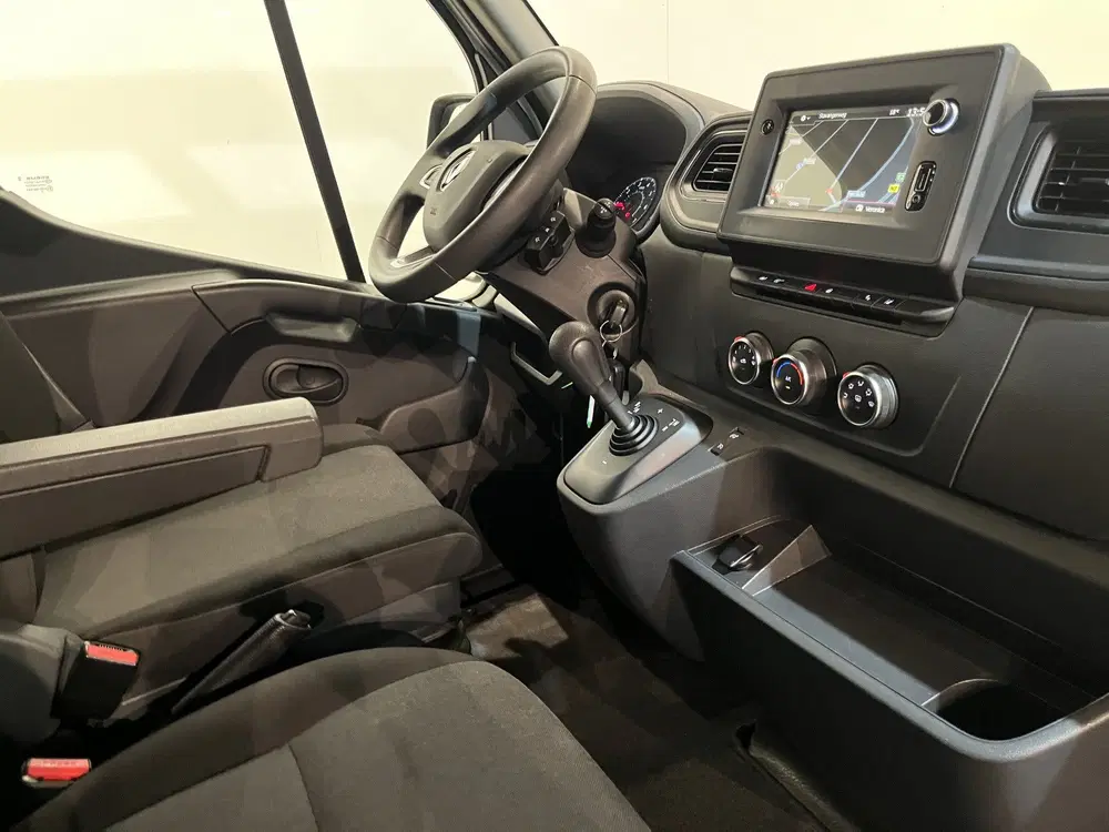 Renault Master 2.3 dCi 150 PK L3H3 Automaat uit 2021, foto 3