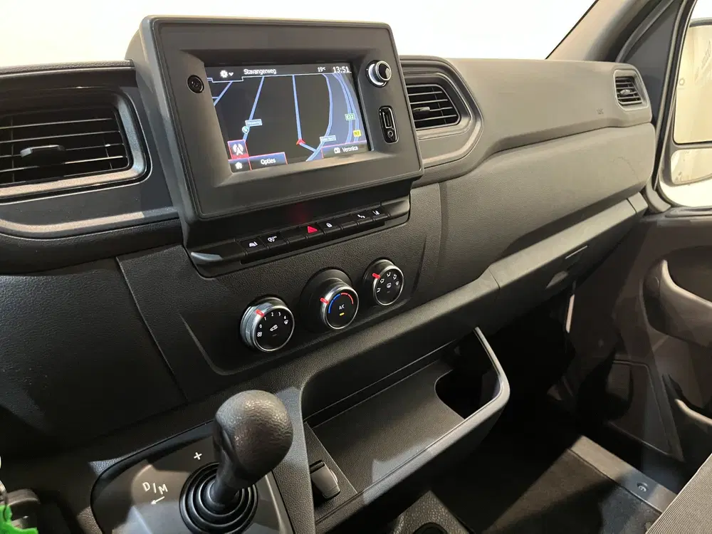 Renault Master 2.3 dCi 150 PK L3H3 Automaat uit 2021, foto 7