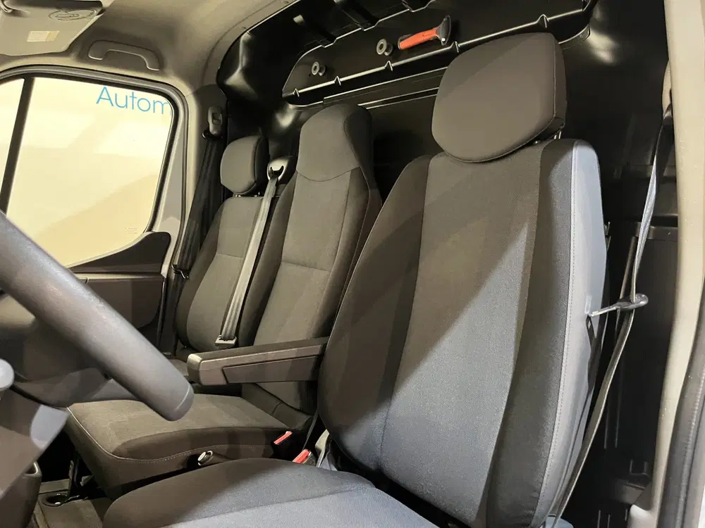 Renault Master 2.3 dCi 150 PK L3H3 Automaat uit 2021, foto 8