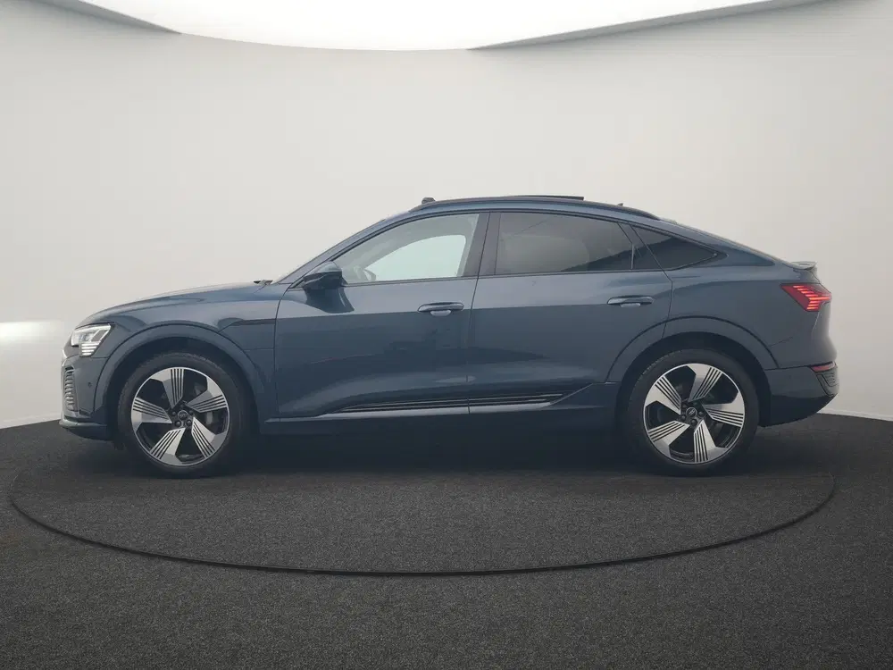 Audi Q8 50 quattro S Line 95 kWh 340pk Deal uit 2024, foto 2