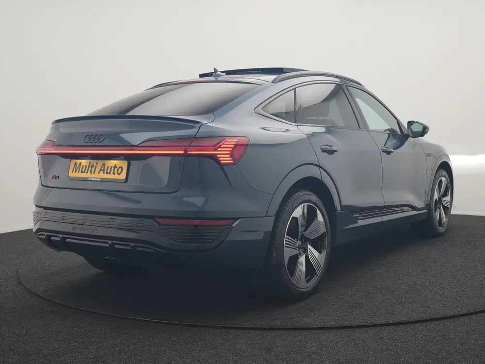 Audi Q8 50 quattro S Line 95 kWh 340pk Deal uit 2024, foto 3