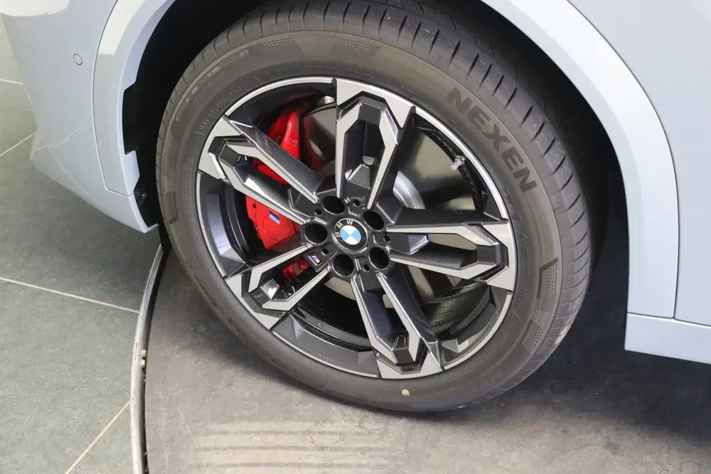 BMW iX2 eDrive20 M Sport uit 2026, foto 6