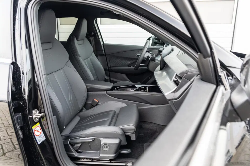 Audi Q3 1.5 e-hybrid 272pk S edition uit 2026, foto 13