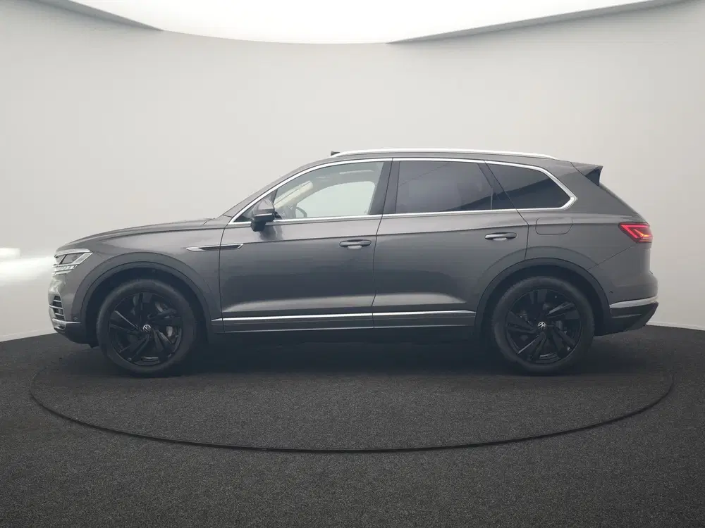 Volkswagen Touareg 3.0 TSi eHybrid 4MOTION PHEV 381pk Dealer uit 2021, foto 3