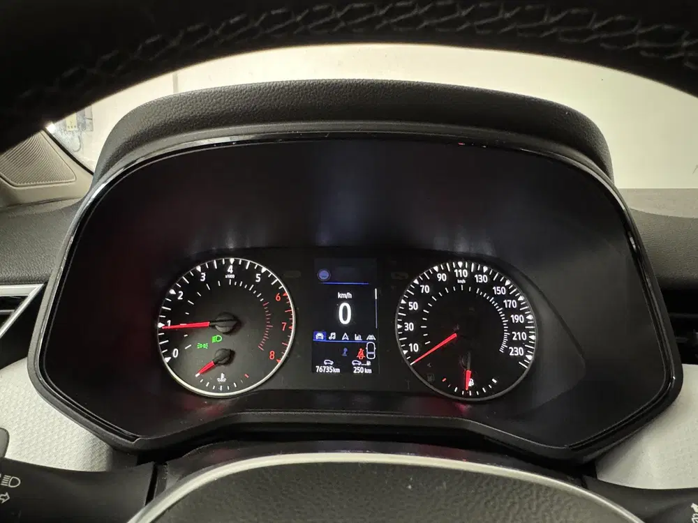 Renault Clio 1.0 TCe 90 Evolution uit 2022, foto 4