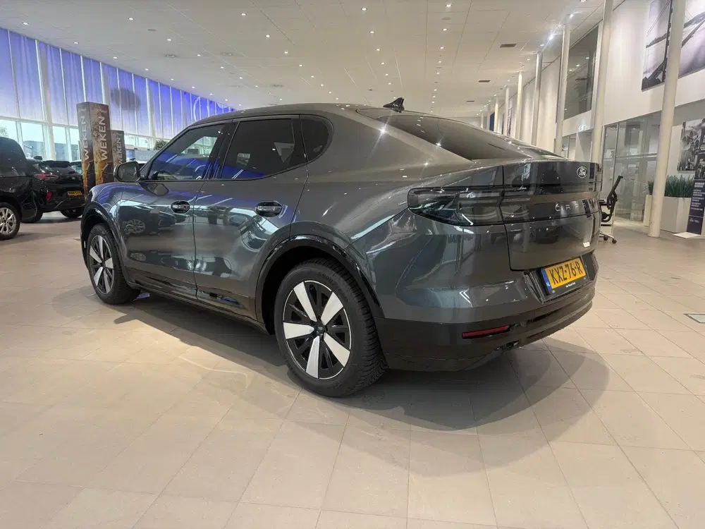 Ford Capri Select Extended Range RWD 77 kWh uit 2026, foto 3