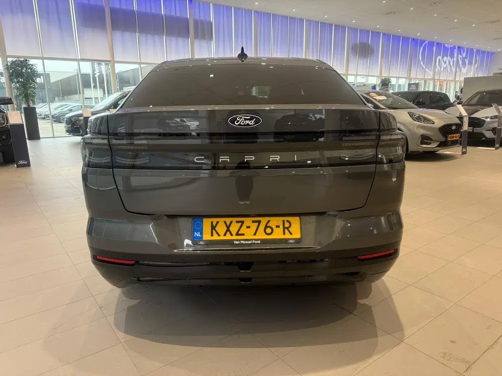 Ford Capri Select Extended Range RWD 77 kWh uit 2026, foto 5