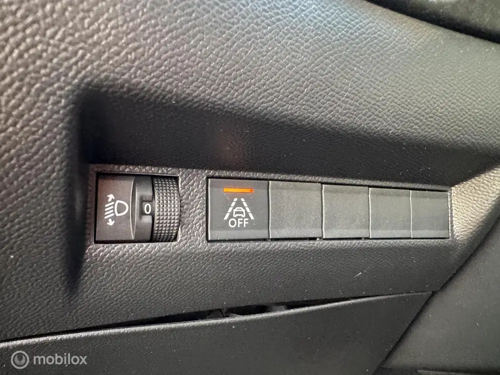 Peugeot 208 EV Active 50 kWh uit 2020, foto 13