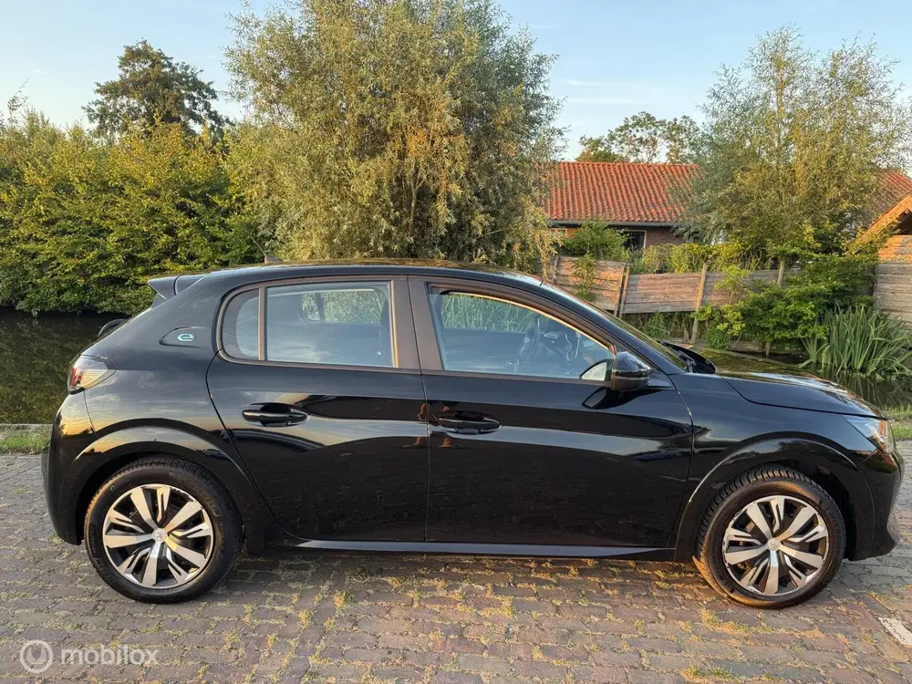 Peugeot 208 EV Active 50 kWh uit 2020, foto 4