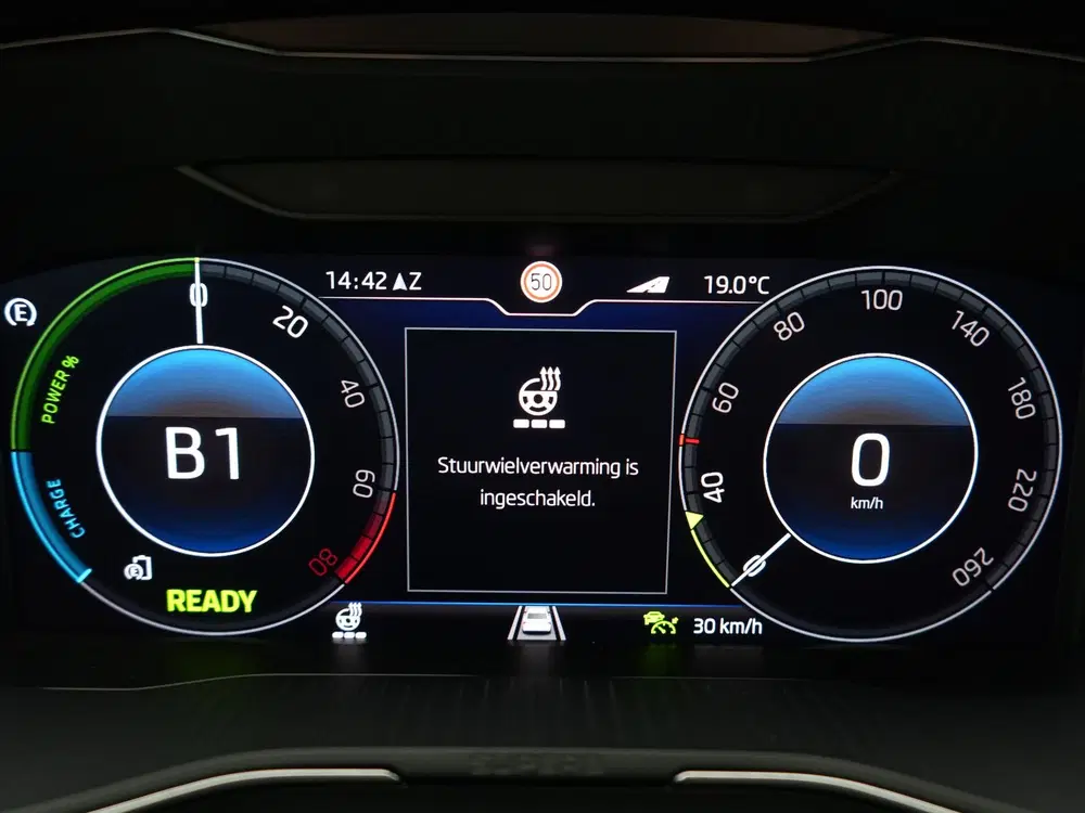 Skoda Superb 1.4 TSI iV Laurin & Klement PHEV 218pk De uit 2020, foto 14