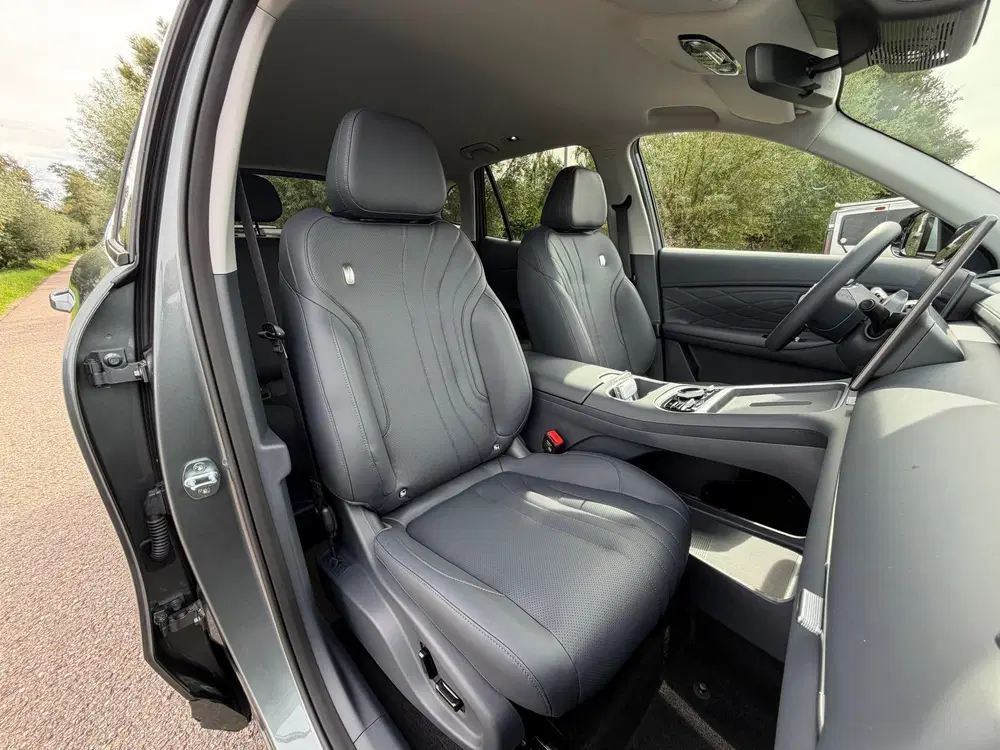Geely Starray EM-i 1.5 Pro Plug-in Hybrid Automaat uit 2026, foto 2