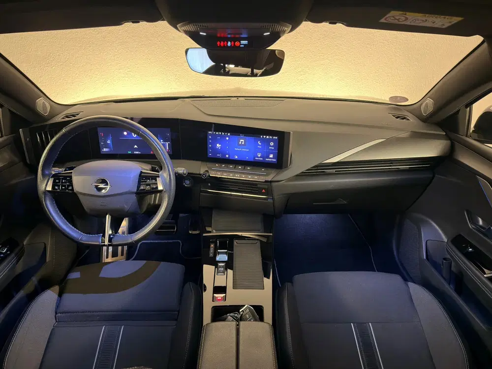 Opel Astra 1.2 Level 4 GS Line uit 2023, foto 2