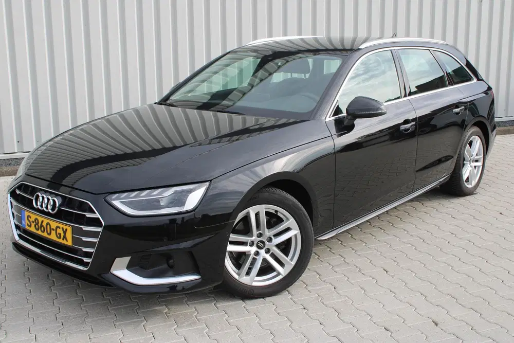 Audi A4 35 TFSI Advanced Edition uit 2023, foto 5