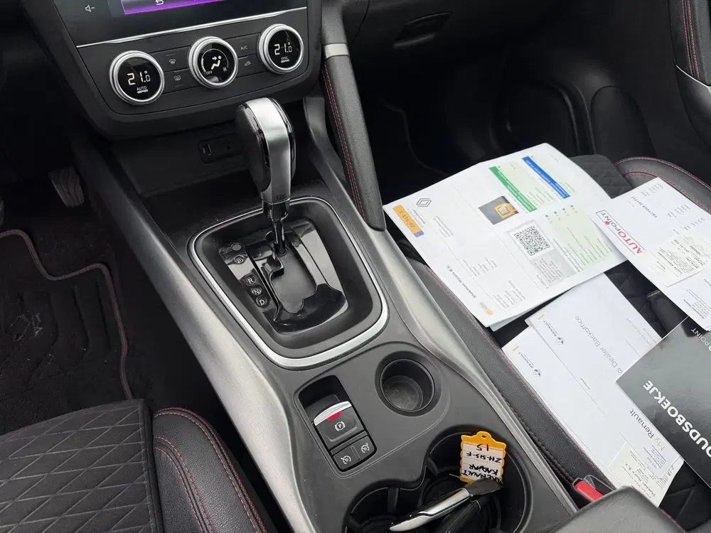 Renault Kadjar 1.3 TCe Black Edition Pano uit 2019, foto 14