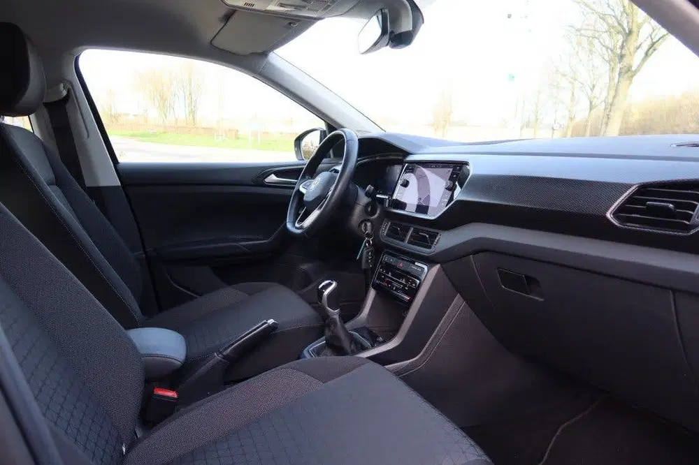 Volkswagen T-Cross 1.0 TSI Life Clima uit 2023, foto 8