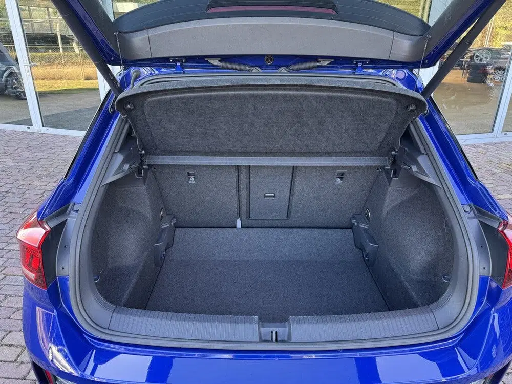 Volkswagen T-Roc 1.5 TSI R-Line uit 2023, foto 8