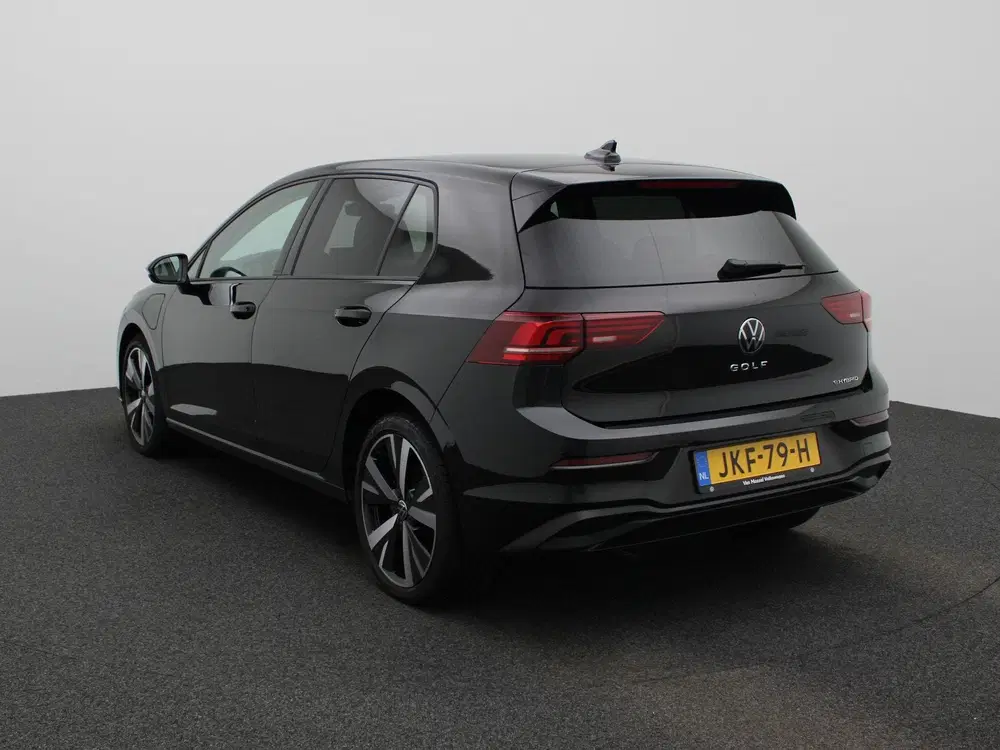 Volkswagen Golf 1.5 eHybrid Life Edition 204 PK uit 2025, foto 2
