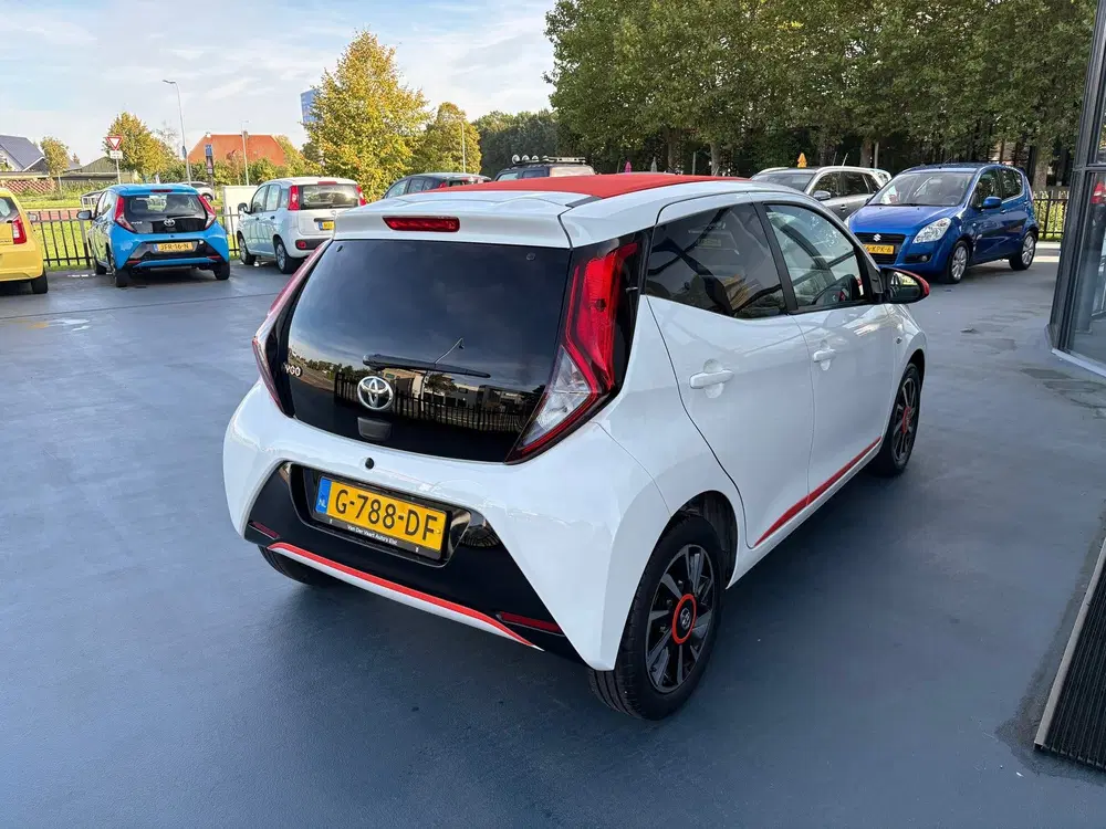 Toyota Aygo 1.0 VVT-i x-otic CABRIO AUTOMAAT LMV uit 2019, foto 5