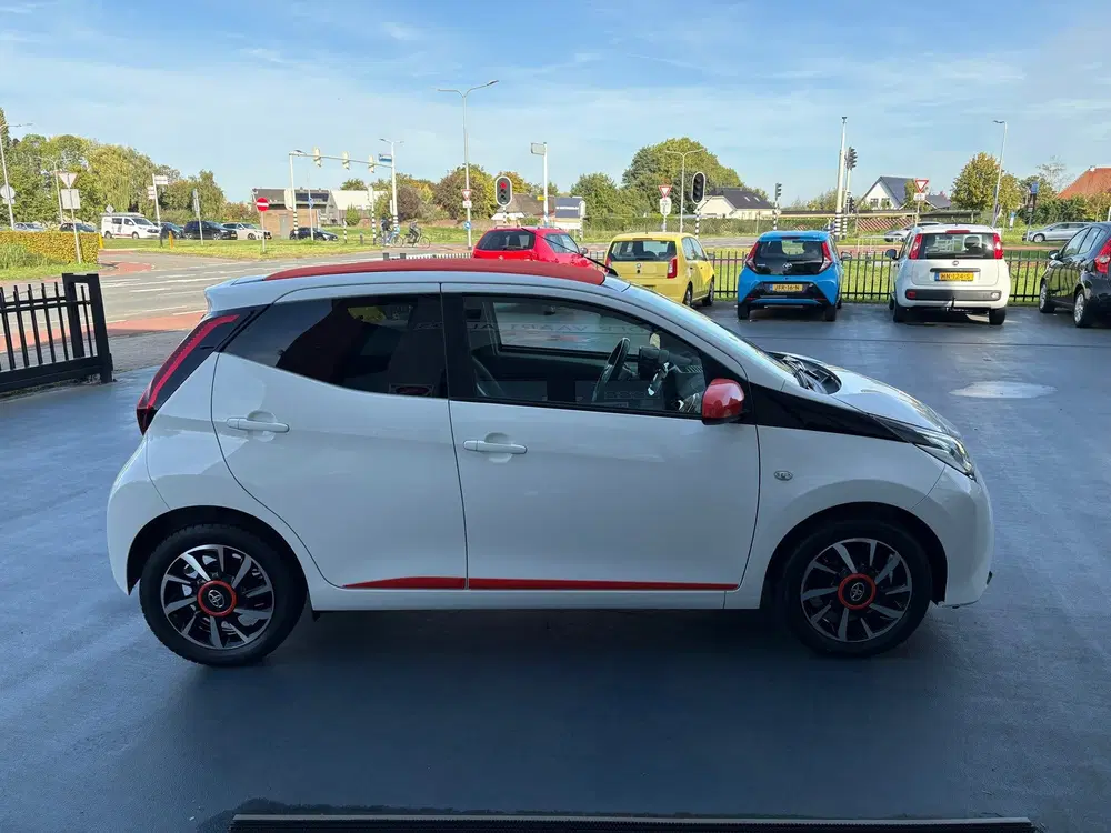 Toyota Aygo 1.0 VVT-i x-otic CABRIO AUTOMAAT LMV uit 2019, foto 6
