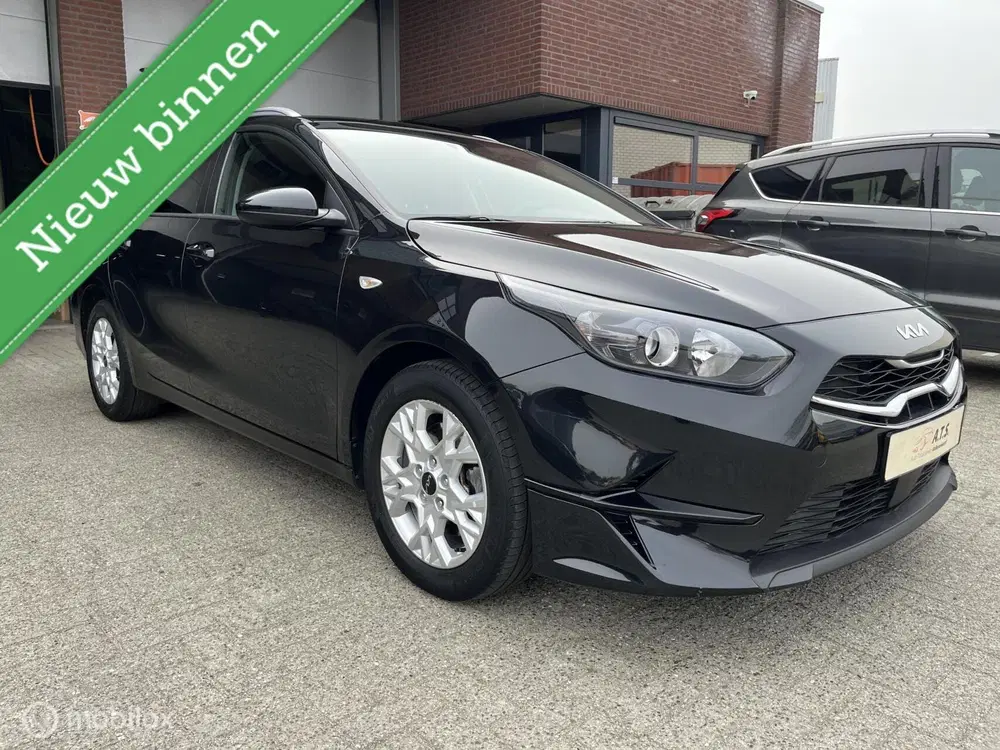 Kia Ceed 1.0 T-GDi DynamicLine CARPLAY*CAMERA* uit 2022, foto 3