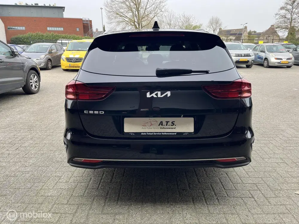 Kia Ceed 1.0 T-GDi DynamicLine CARPLAY*CAMERA* uit 2022, foto 5