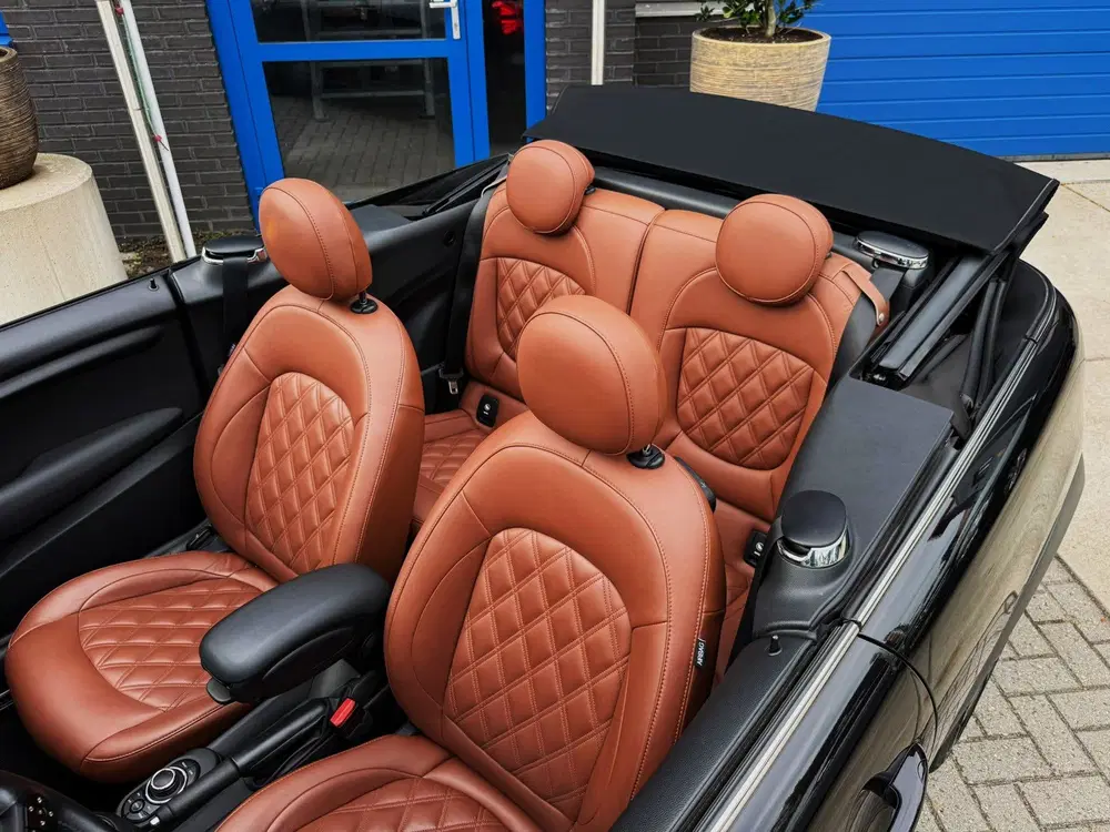 Mini Cabrio 1.5 Cooper MINI Yours 136PK uit 2021, foto 15