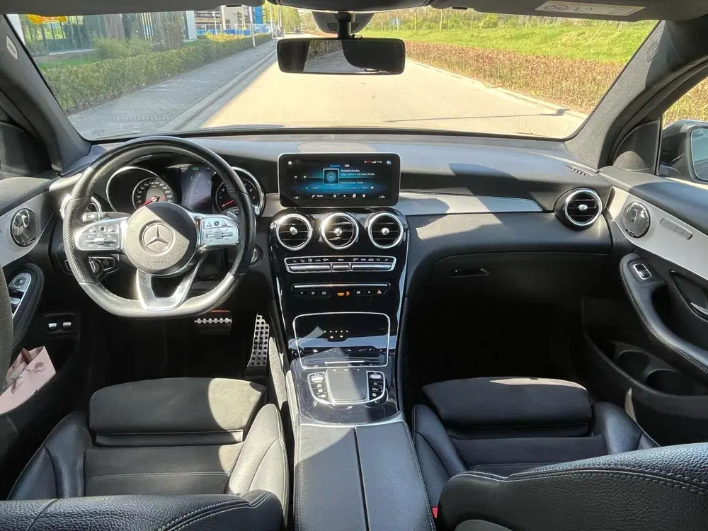 Mercedes-Benz GLC GLC-klasse Coupé 200 4MATIC AMG line Facel uit 2021, foto 4