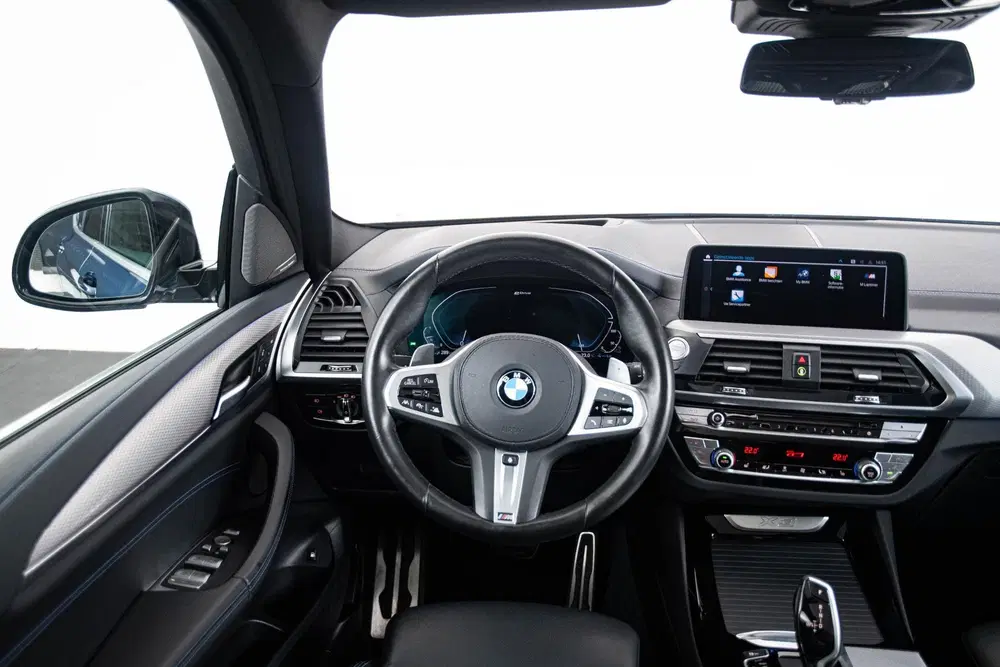 BMW X3 xDrive30e High Executive M Sport uit 2020, foto 13