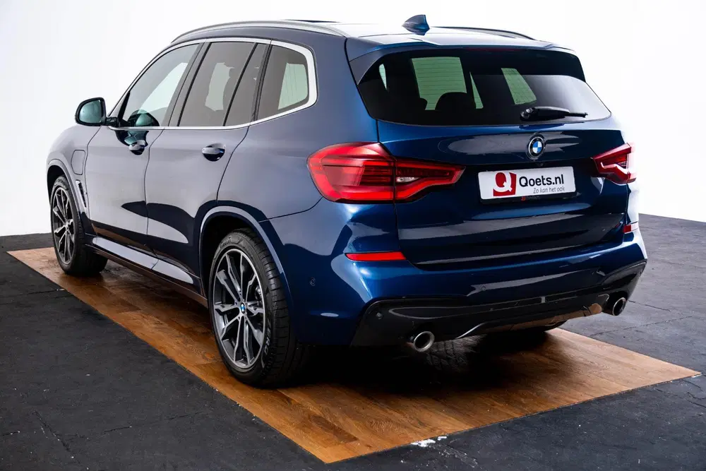 BMW X3 xDrive30e High Executive M Sport uit 2020, foto 2