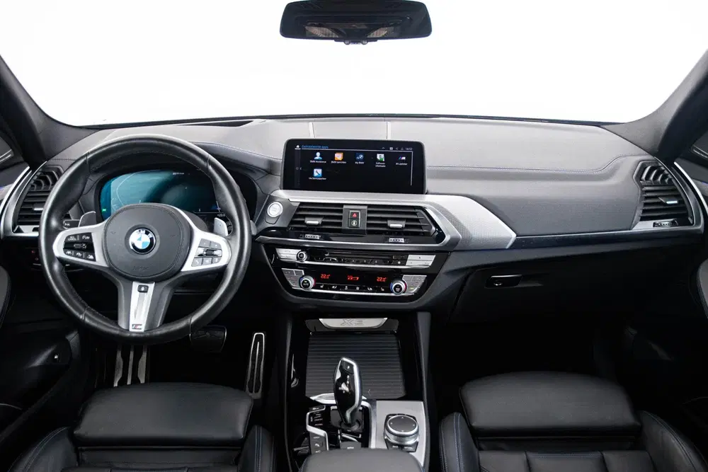 BMW X3 xDrive30e High Executive M Sport uit 2020, foto 3