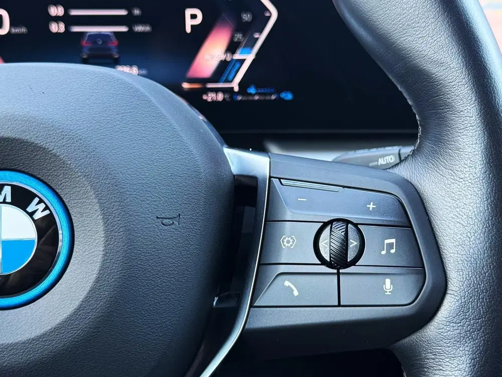 BMW X1 xDrive25e uit 2023, foto 9