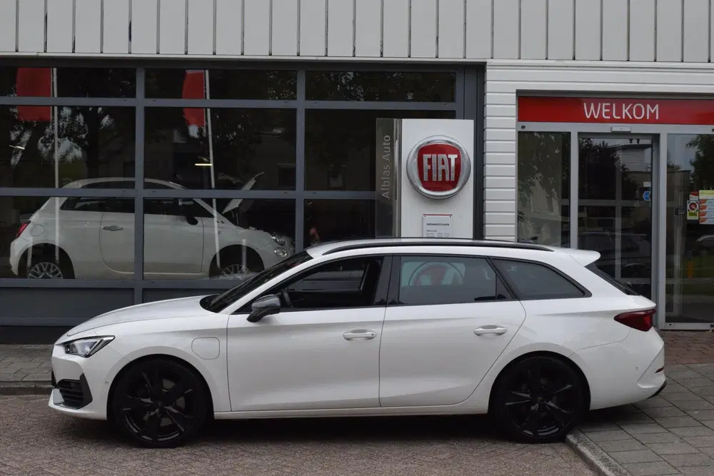 Cupra Leon 1.4 e-Hybrid VZ Adrenaline uit 2021, foto 2