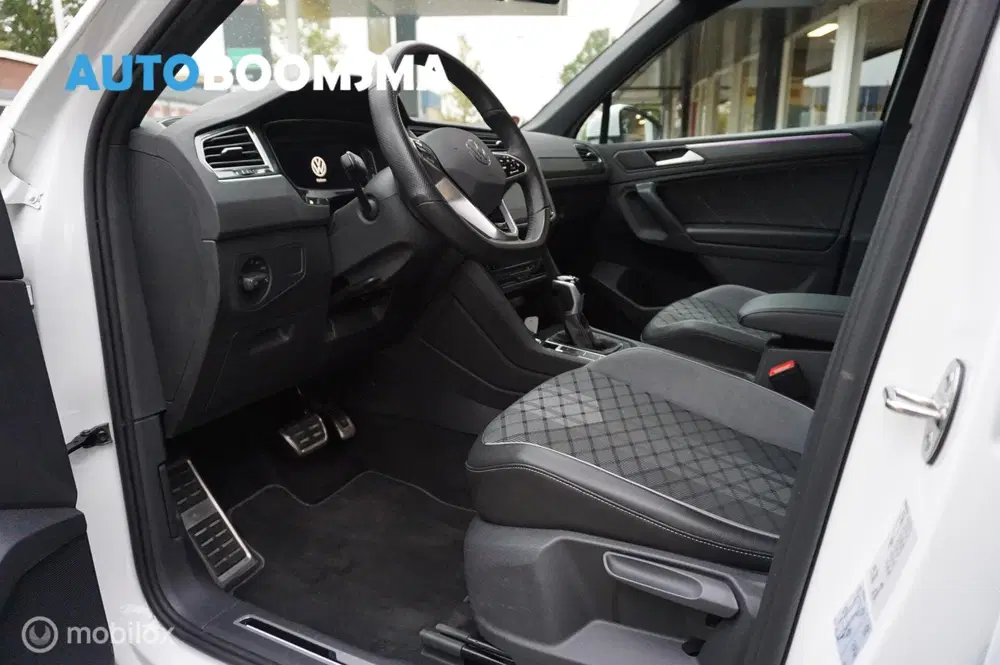 Volkswagen Tiguan 1.4 TSI eHybrid R-Line Automaat Trekhaak uit 2023, foto 9