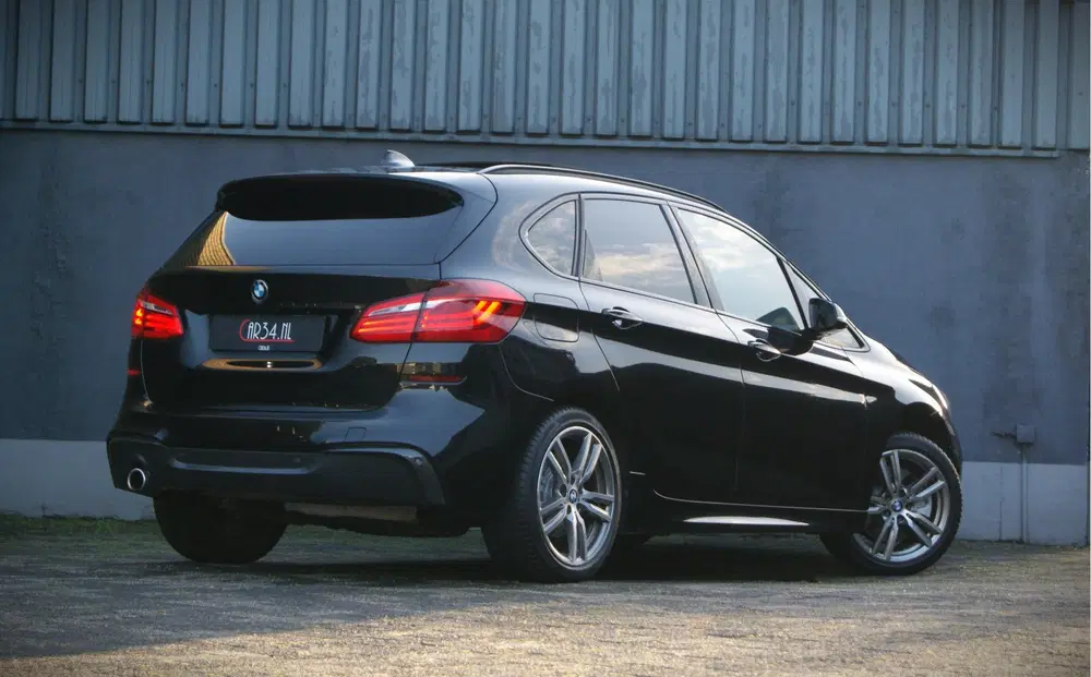 BMW 2-serie 2 Serie Active Tourer 225xe 224PK High Ex. uit 2019, foto 2