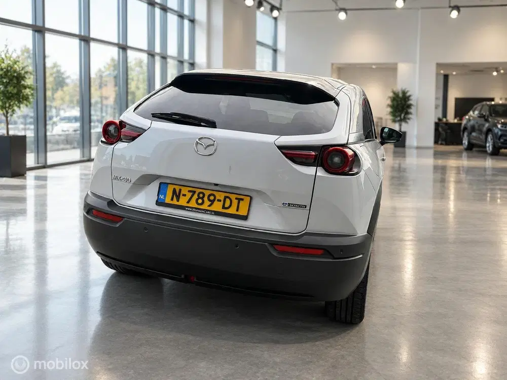 Mazda MX-30 e-SkyActiv 145 uit 2021, foto 10